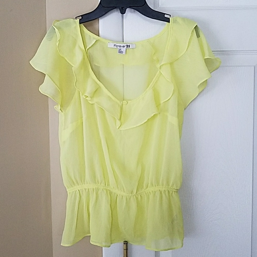 Soft and flowy top from Forever 21, size small